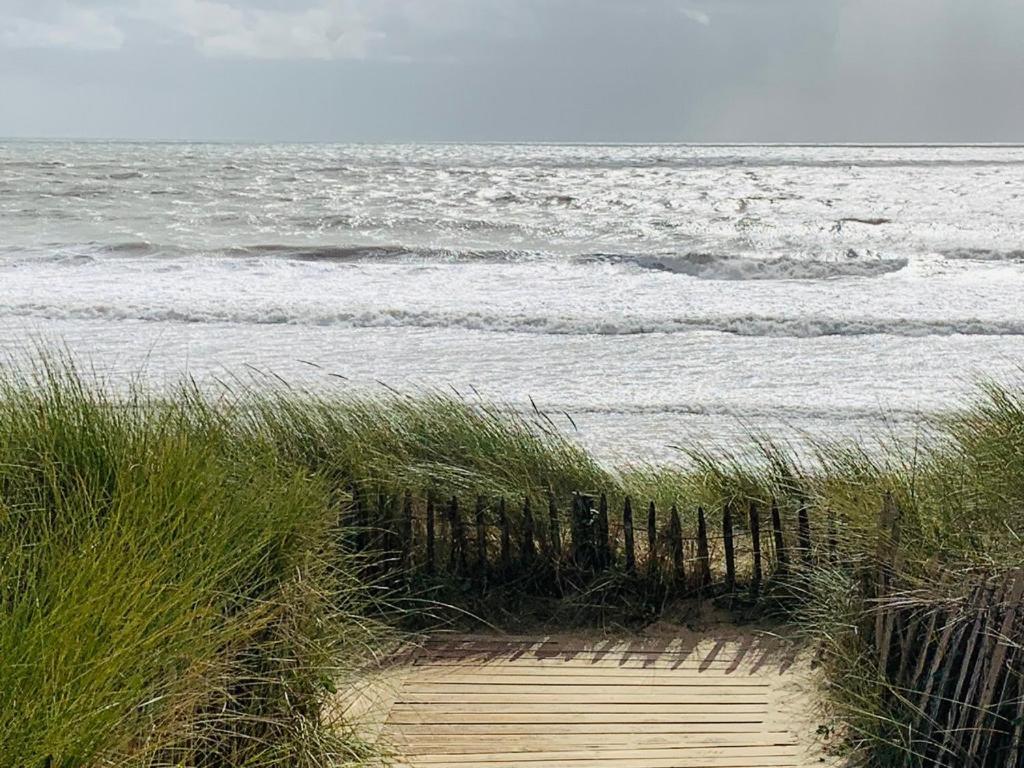 Maison Face au Soleil Le Bois-Plage-en-Ré Exterior foto